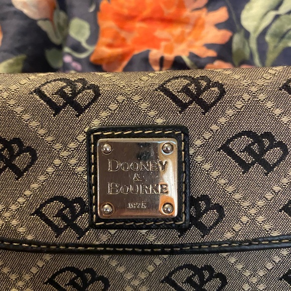 Dooney and Bourke Wallet - Picture 7 of 7